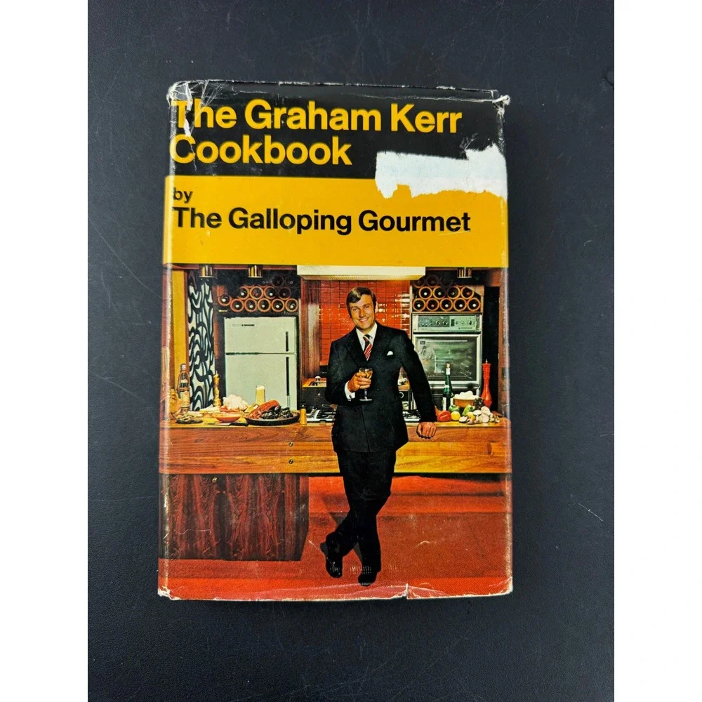 The Graham Kerr Cookbook Galloping Gourmet Vintage‎ 1969 Hardcover Doubleday